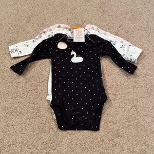 CARTERS ONE PIECE PAJAMAS SET OF 3 GIRLS 0-3 MONTHS BRAND NEW WITH TAGS